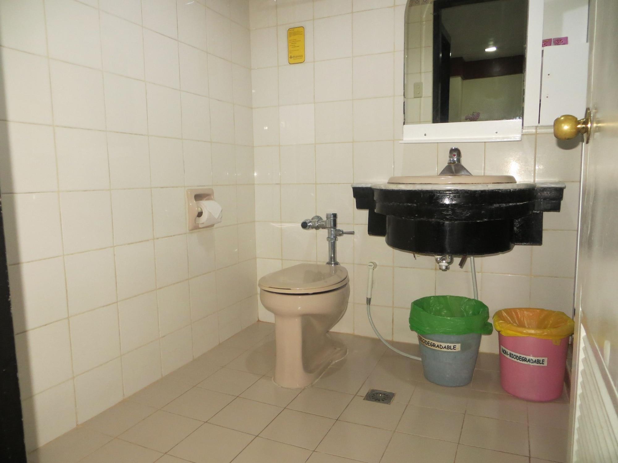 Paragon Suites Cebu Εξωτερικό φωτογραφία