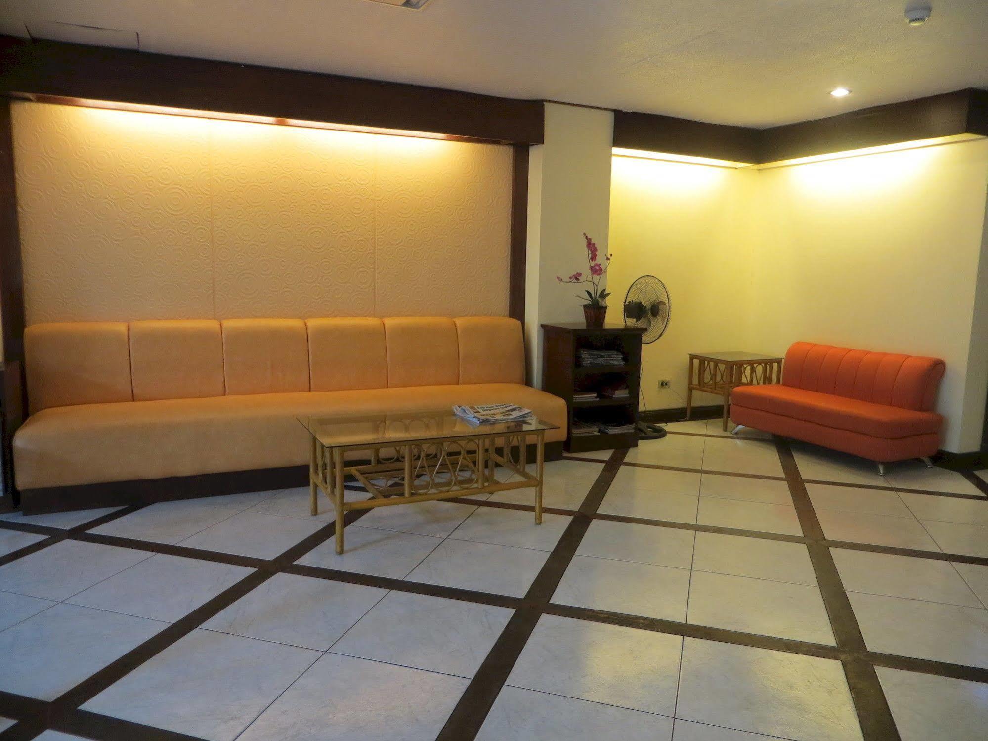 Paragon Suites Cebu Εξωτερικό φωτογραφία